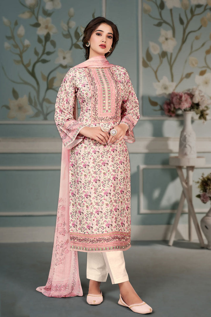 Appealing Muslin Fabric Salwar Suit In Pink Color
